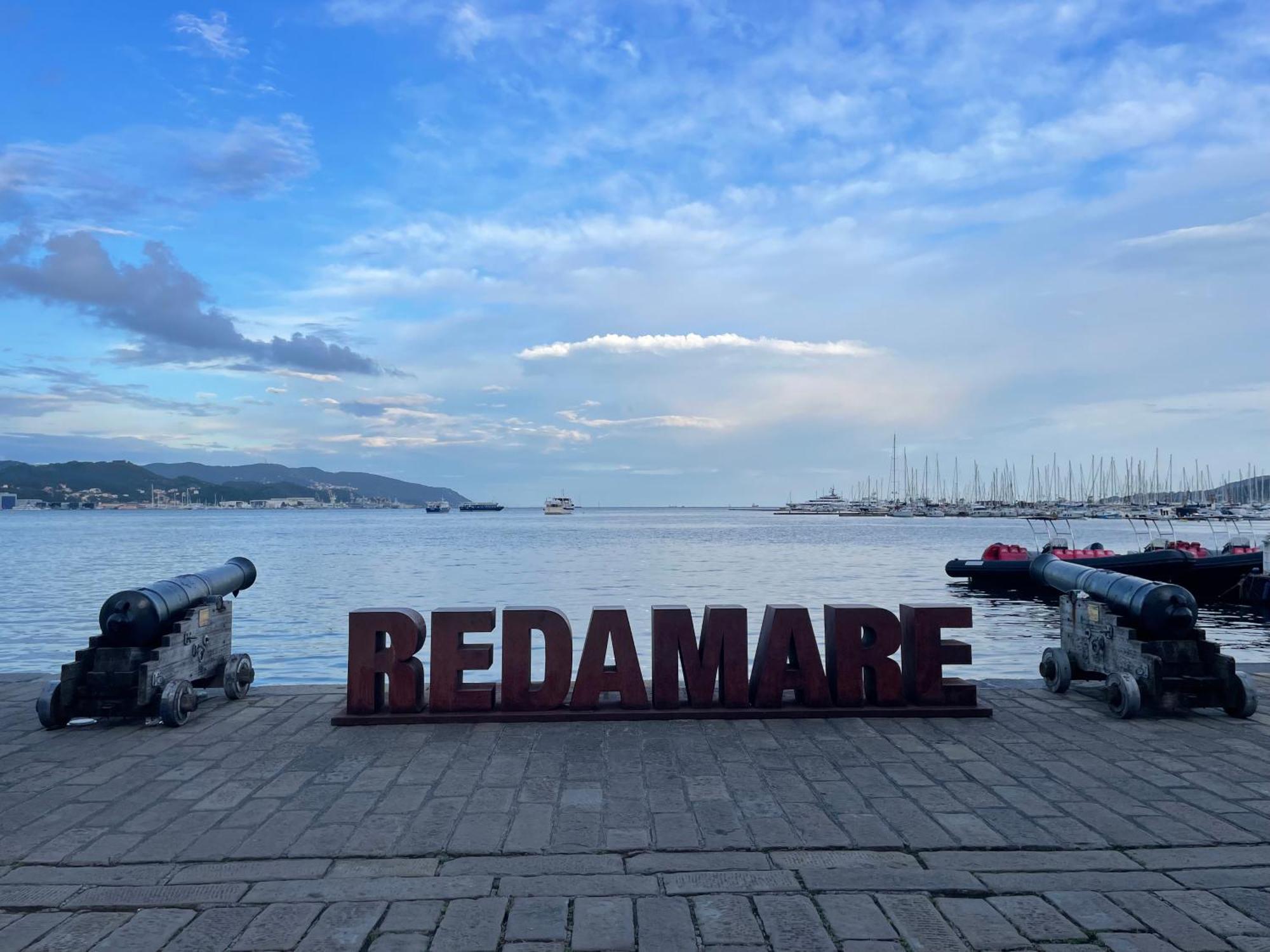 Appartamento Con Parcheggio Vicino Alla Stazione E Centro La Spezia Eksteriør bilde